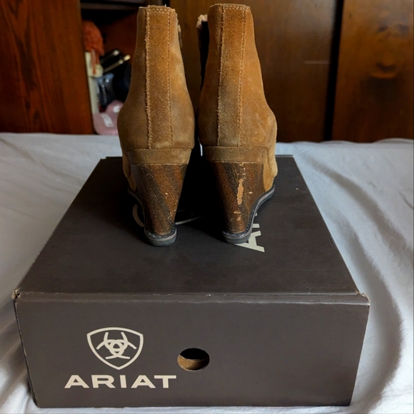 Women's Ariat Wedge Boots - Picture 6 of 8